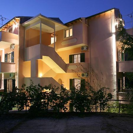 Alexis Apartments Бенитсес Номер фото